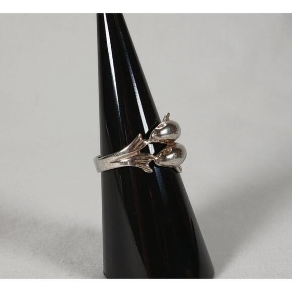 Vintage Sterling Silver Dolphin Ring Size 6.5 - Picture 1 of 7